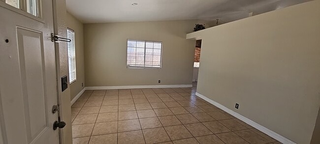 Building Photo - 2341 Langhorn St