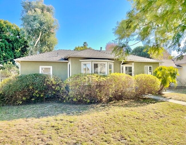 Building Photo - 11914 Ocean Park Blvd Unit 11914