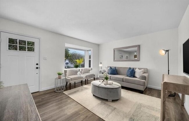 Photo - 629 N Marlborough Ave