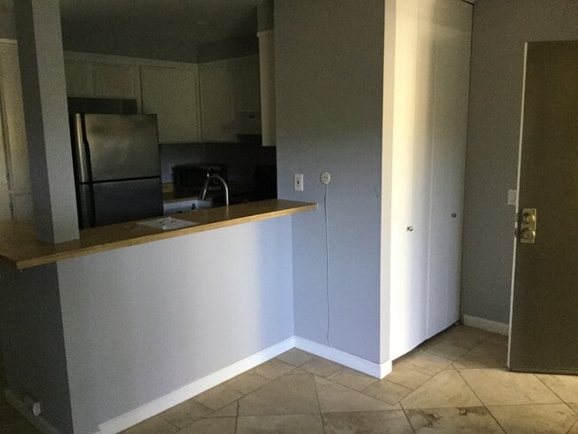 Photo - 151 W Glaucus St Unit B