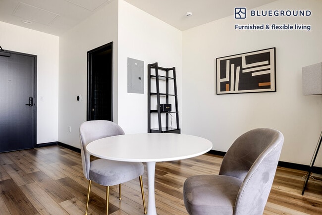 Photo - 2500 Wilshire Blvd Unit FL13-ID1352