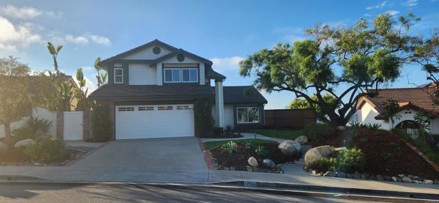 Building Photo - 1420 Tres Hermanas Way