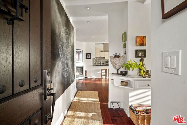 Photo - 1017 2nd St Unit 301