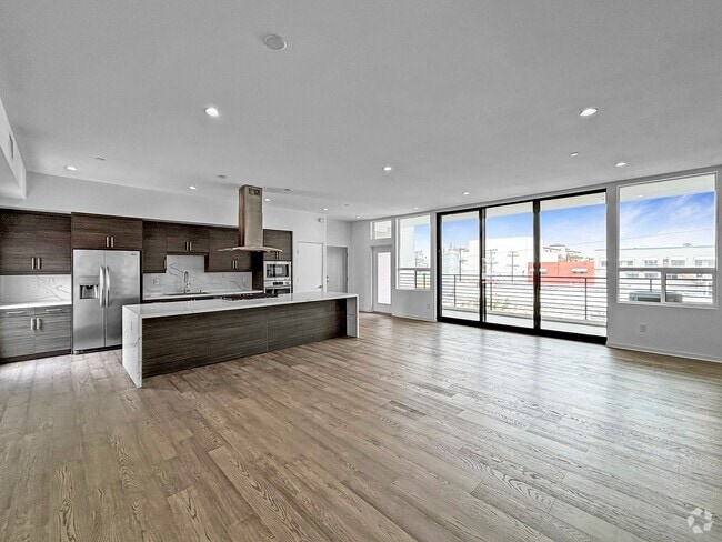 Building Photo - Modern 2BD/2BA Condo in North Park W/ High... Unit 302