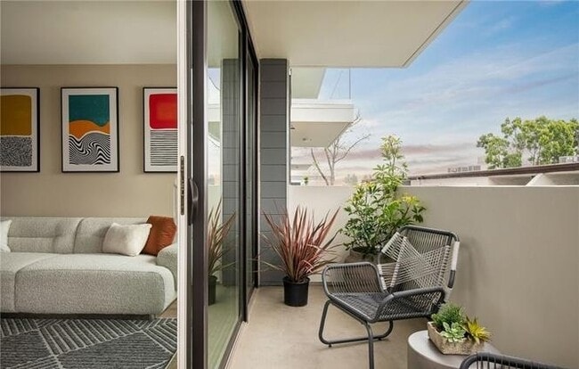 Photo - 380 Cordova St Unit 214