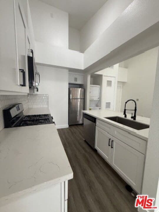 Photo - 621 N Bronson Ave Unit 201