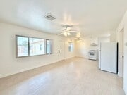 Photo - 579 Highland Dr Unit 05