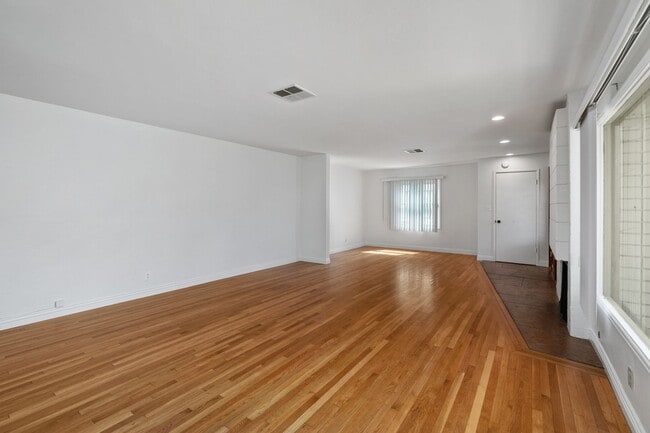 Photo - Lovely College Area Home