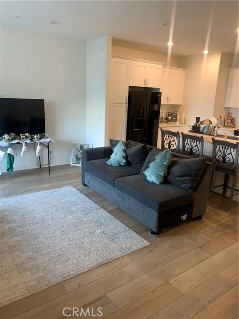 Photo - 985 W Clover Ave.