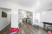 Photo - 422 N Reno St