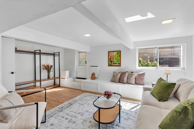 Photo - 3120 Emerson St Unit Street Level