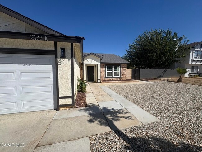 Building Photo - 2137 Estrella Ct