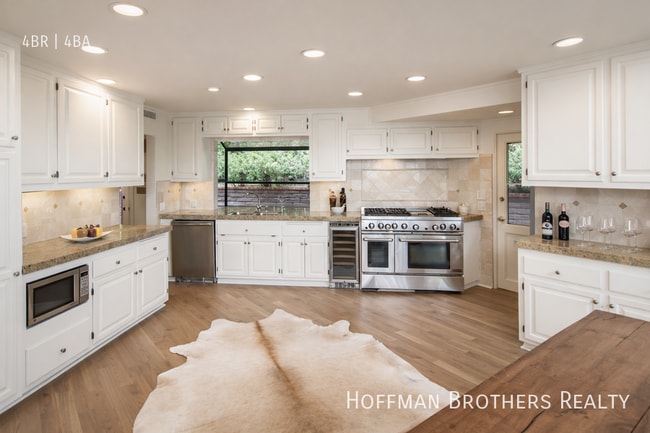 Photo - 9307 Beverlycrest Dr