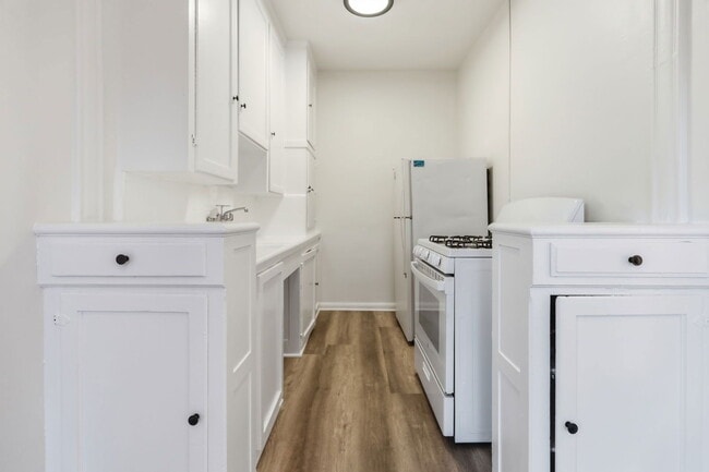 Photo - 724 S Mariposa Ave Unit 406