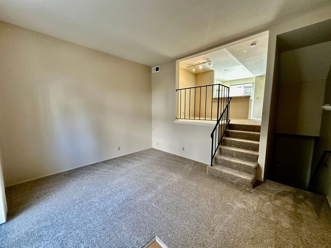 Photo - Spacious La Jolla 2BR/1.5BA Townhouse with...