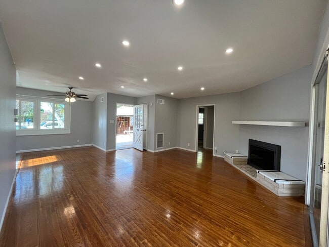 Photo - Upgraded 3+2 in Canoga Park w/central HVAC, wood floors + appliances!