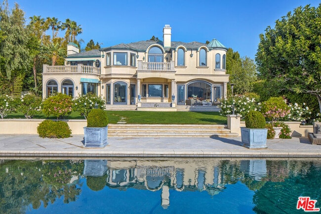 Building Photo - 3352 Clerendon Rd