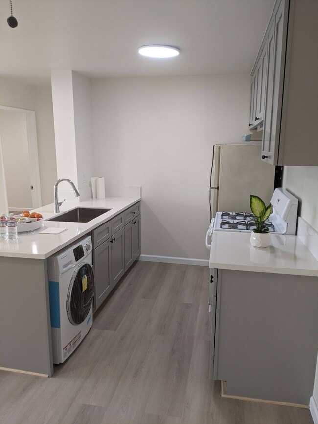 Photo - 4727 W 147th St Unit 202