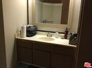 Photo - 17 Pearl Unit 61