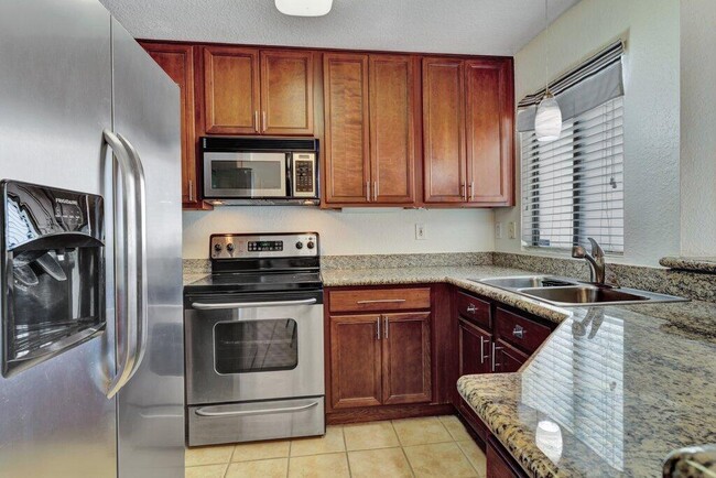Photo - 78650 Ave 42 Ave Condo Unit 601