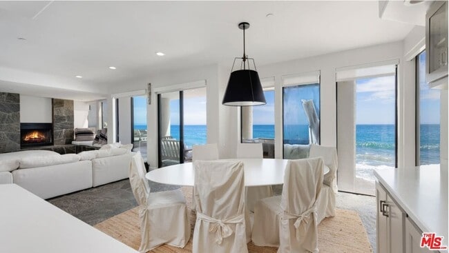 Photo - 25252 Malibu Rd