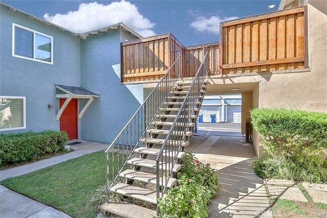 Photo - 30501 Canwood St Condo
