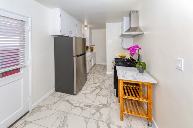 Photo - 2232 S Carmelina Ave Unit 2232