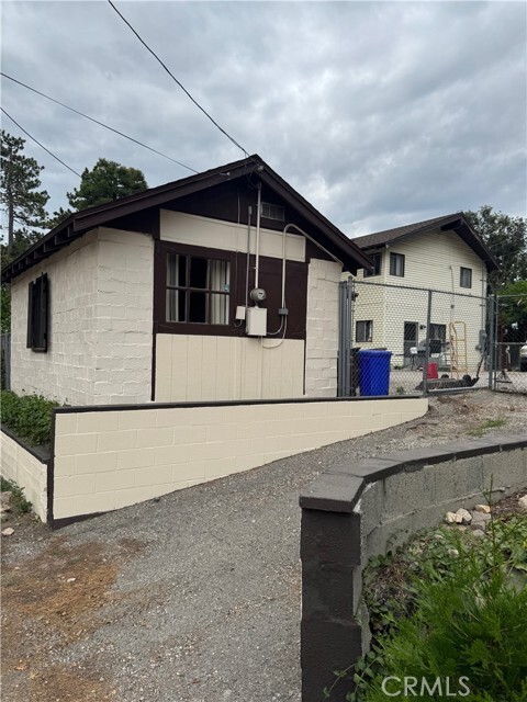 Photo - 23335 Crestline Rd