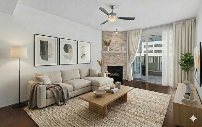 Building Photo - 1240 India St