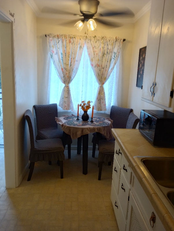 Photo - 2471 Belgrave Ave Unit B