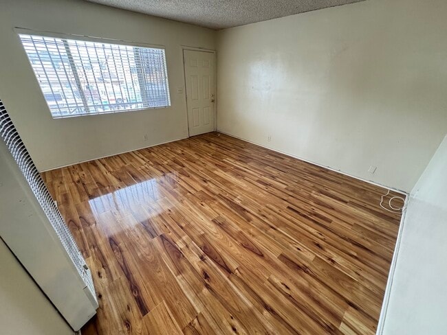 Photo - 6103 Wall St Unit 6103