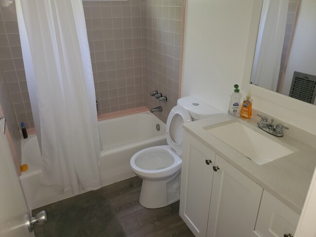 Photo - 939 Palms Blvd Unit 4