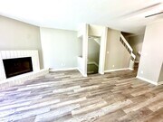 Photo - FOR RENT: 2Bd/2.5Ba Upgraded Townhome In T...