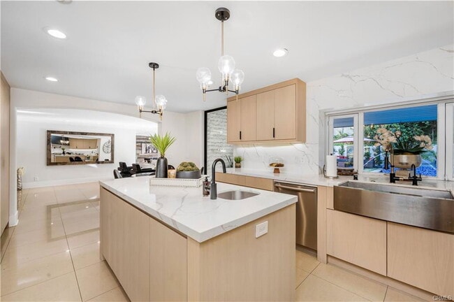 Photo - 3677 Eddingham Ave