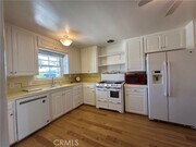 Photo - 1403 E Dana Pl House