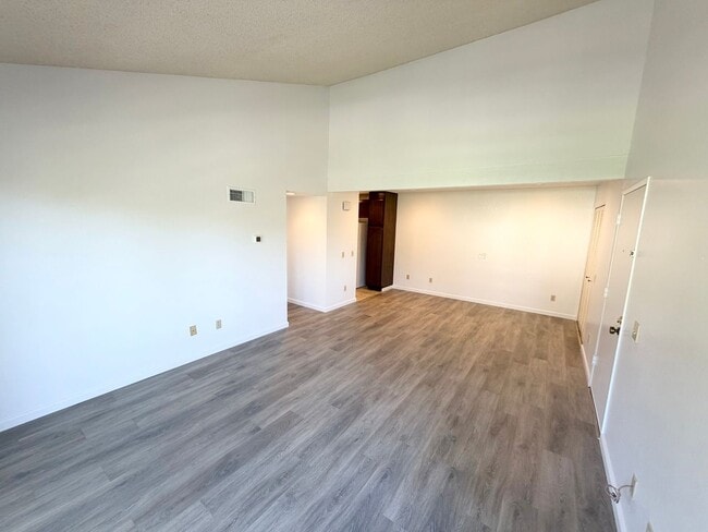 Photo - 22734 Lakeway Dr