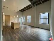 Photo - 727 W 7th St Unit 1122
