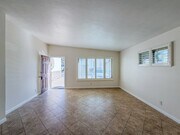 Photo - 1065 Belfast Ln