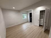 Photo - 14622 Huston St