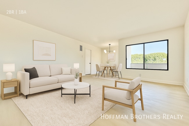 Building Photo - 700 Glenway Dr