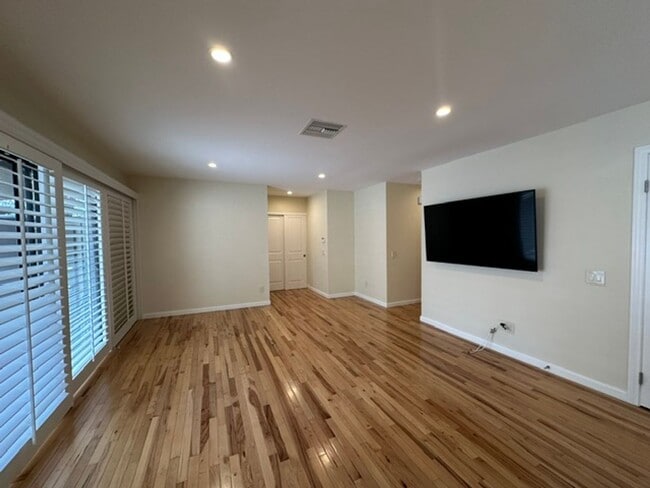 Photo - Stunning END-UNIT 3-bedroom condominium located in Agoura Hills