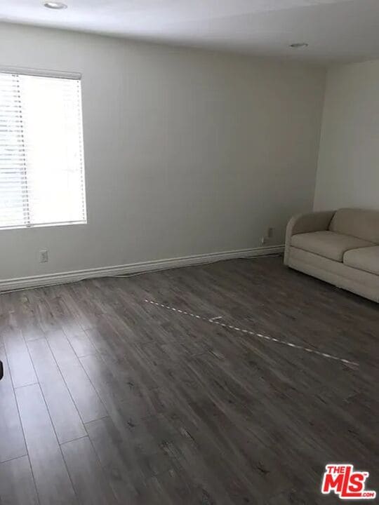 Photo - 1887 Greenfield Ave Unit A1