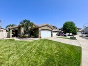 Photo - Charming 3 Bedroom Single Story Home in Me...