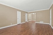 Photo - 1525 S Beverly Dr House