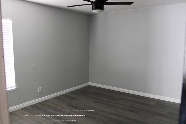 Photo - 5700 Etiwanda Ave