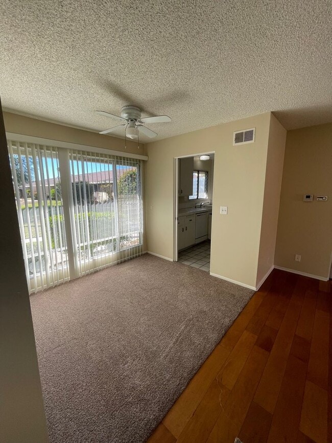 Photo - Great location in Camarillo - Las Posas Ga...