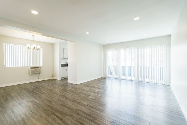 Photo - 11645 Gorham Ave