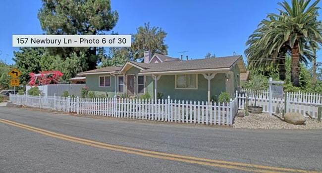 Photo - 157 Newbury Ln