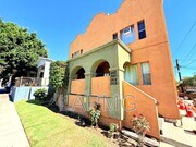 Photo - 1910.5 Daly St