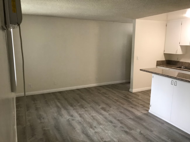 Photo - 13059 Oxnard St Unit 104